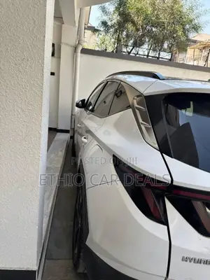 Hyundai Tucson 2021 White