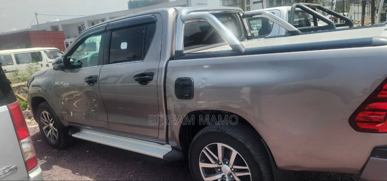 Toyota Hilux 2020 Blue