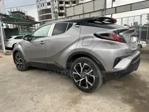 Toyota C-HR 2017 Silver