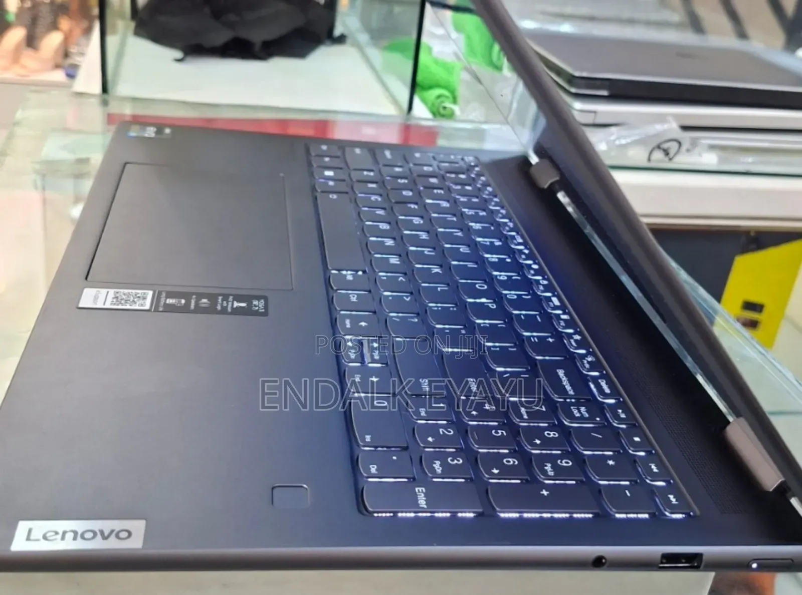 New Laptop Lenovo Yoga 7i 16GB Intel Core I7 SSD 1T