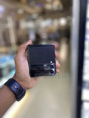 Samsung Galaxy Z Flip 3 128 GB Black