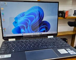 Photo - New Laptop HP Spectra 13 16GB Intel Core I7 SSD 1T