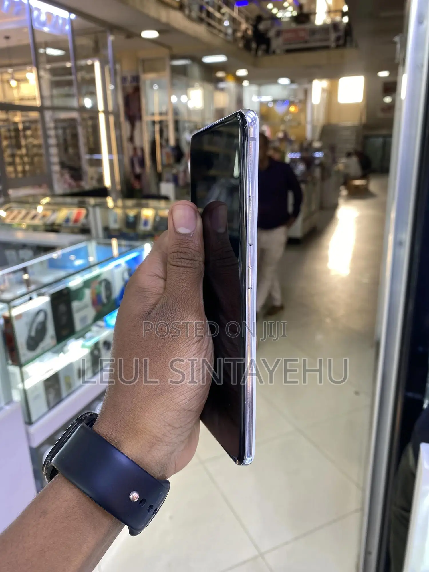 New Samsung Galaxy A82 5G (Galaxy Quantum 2) 128 GB White