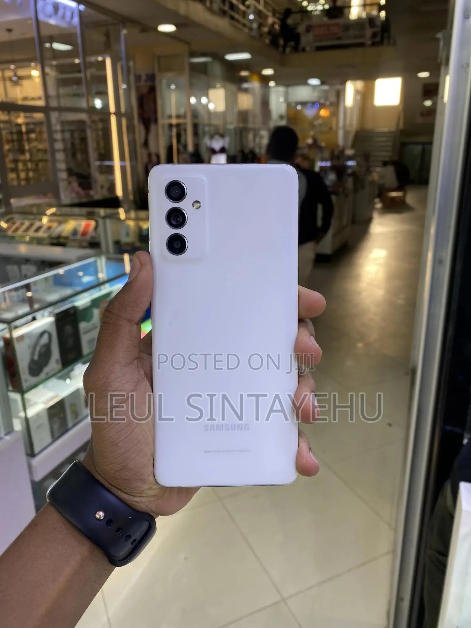 New Samsung Galaxy A82 5G (Galaxy Quantum 2) 128 GB White