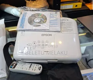 Photo - Brand New Epson Projector With Bag ,