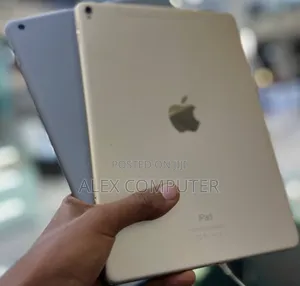 New Apple iPad 10.2 (2020) 128 GB Gray