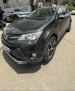 Photo - Toyota RAV4 2015 Brown