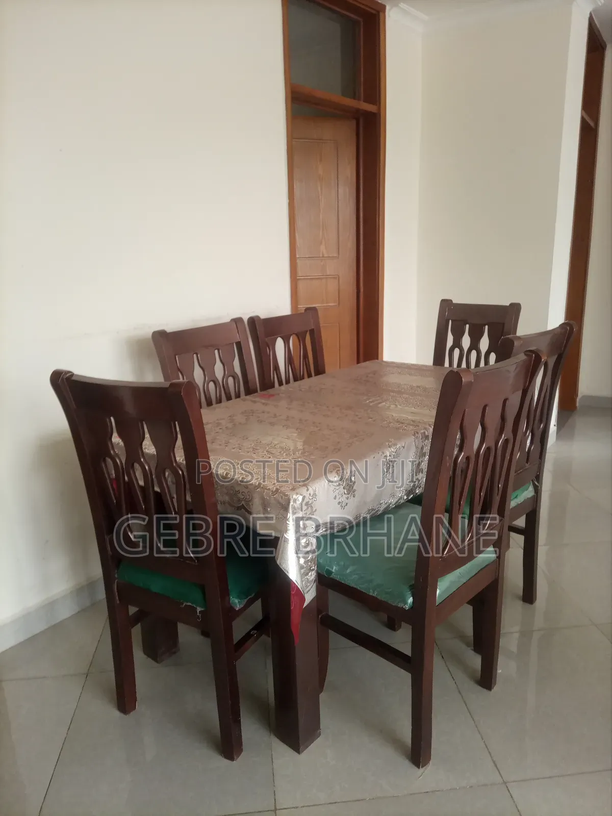 Furnished 5bdrm Apartment in Apartment, Yeka for rent