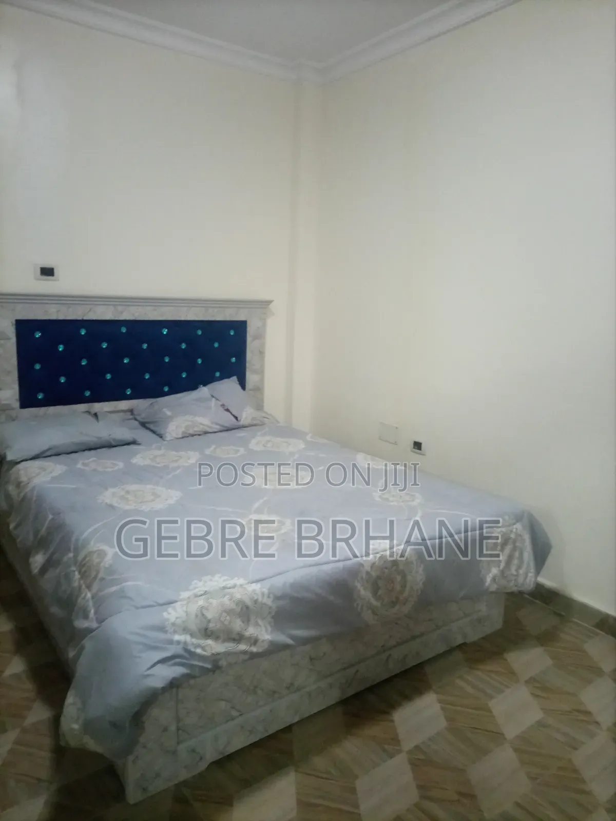Furnished 5bdrm Apartment in Apartment, Yeka for rent