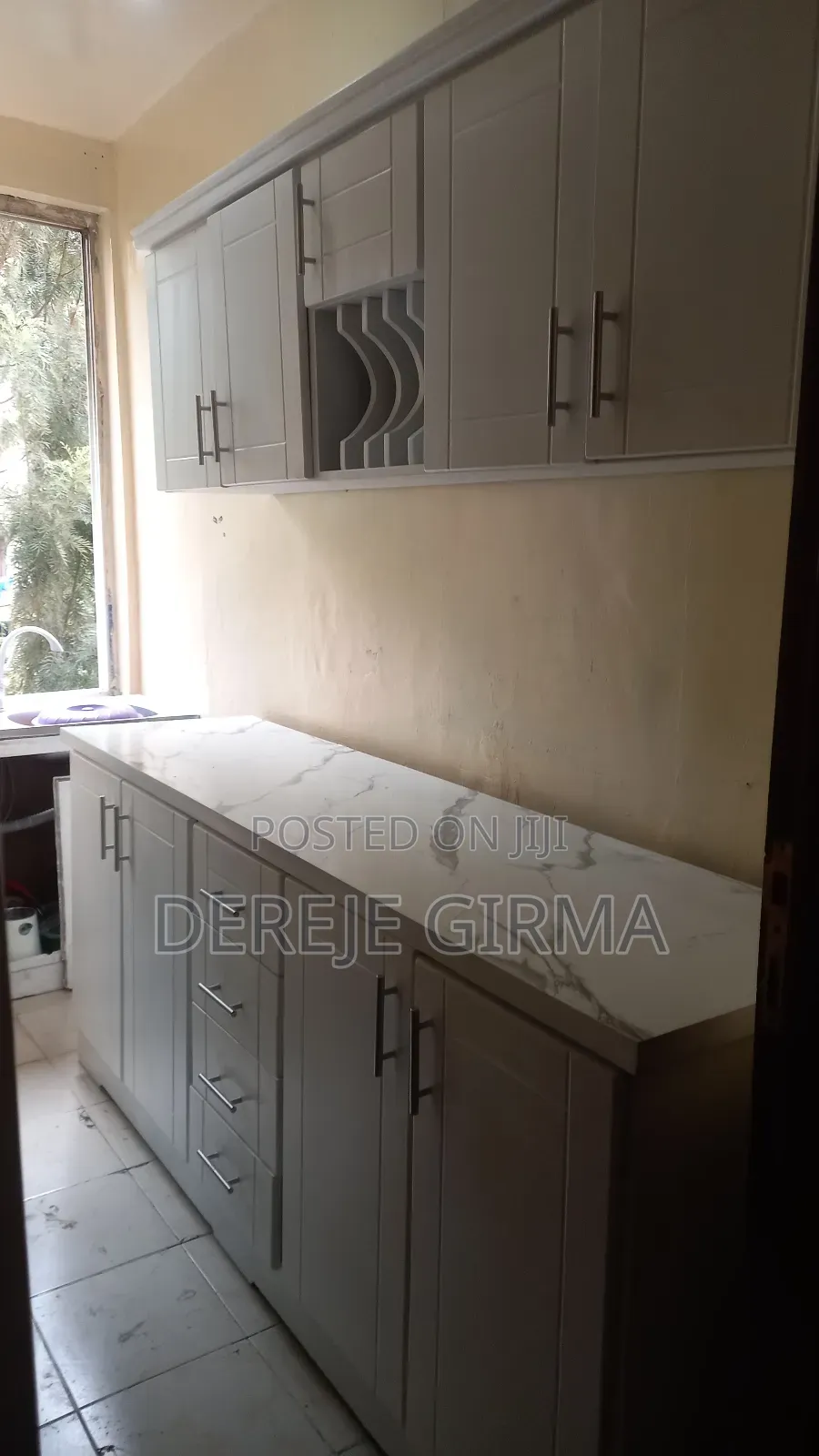 2 ሜትር ኪችን ከነተሰቃዩ