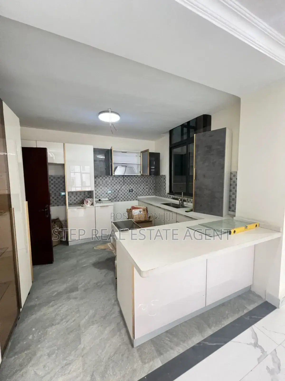 3bdrm Apartment in Bole for rent