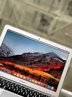 Laptop Apple MacBook Air 2023 M2 16GB Intel Core I7 SSD 256GB