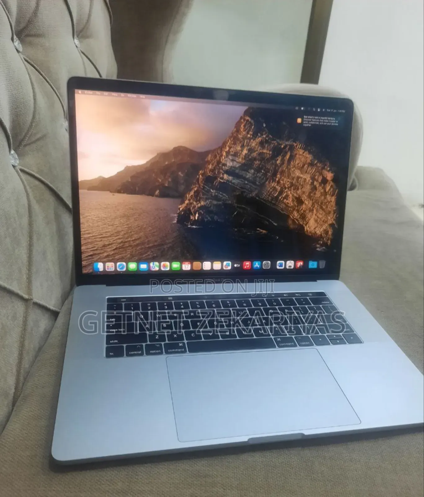 New Laptop Apple MacBook Pro 2017 16GB Intel Core I7 SSD 512GB