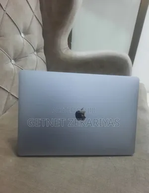 New Laptop Apple MacBook Pro 2017 16GB Intel Core I7 SSD 512GB