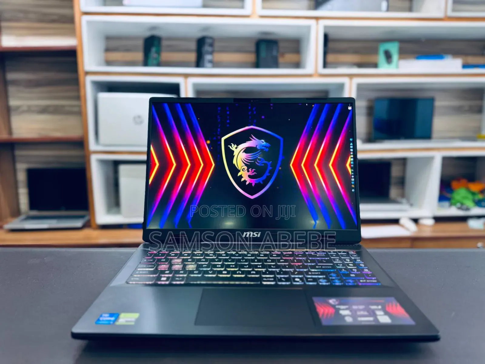 New Laptop MSI Crosshair 17 16GB Intel Core I7 SSD 1T