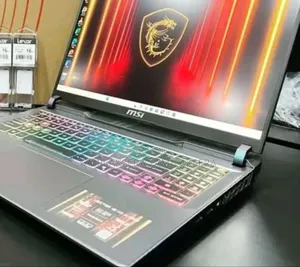 New Laptop MSI Vector 17 HX AI A2XWJG 16GB Intel Core Ultra 7 SSD 1T