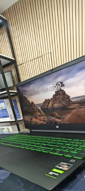 New Laptop HP Pavilion Gaming 15 2019 16GB AMD Ryzen 5 SSD 512GB