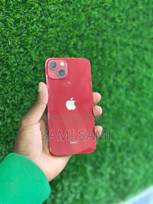 Apple iPhone 13 128 GB Red