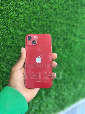 Apple iPhone 13 128 GB Red