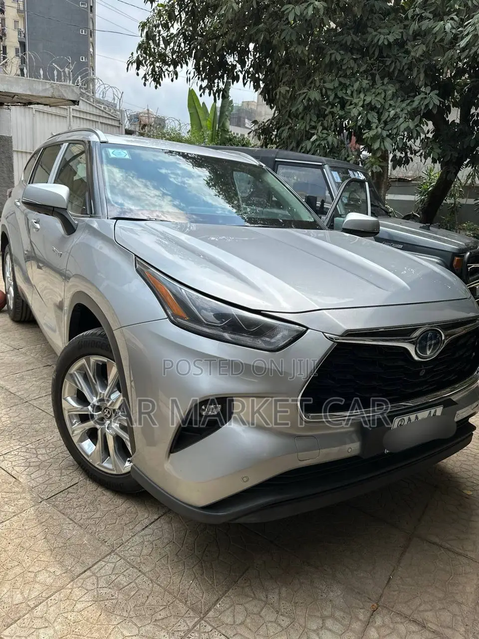 New Toyota Highlander Hybrid 2023 Silver