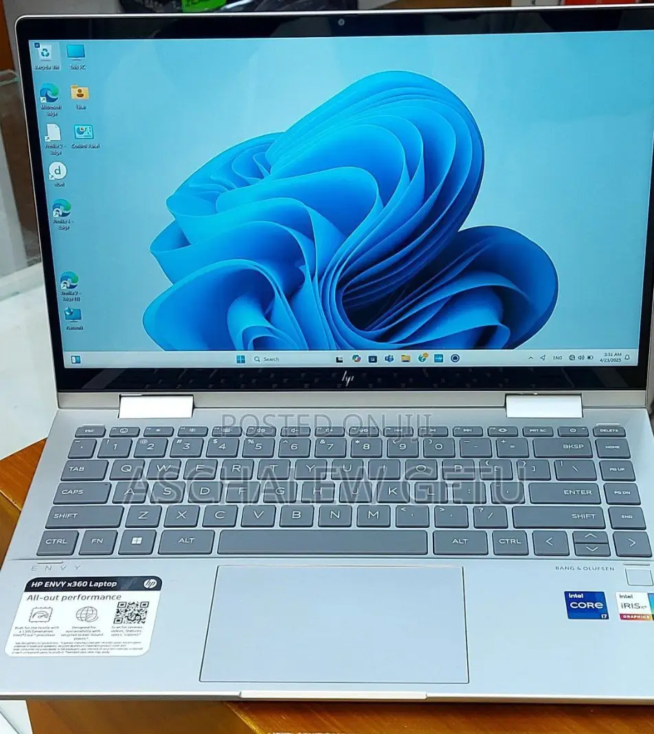 New Laptop HP Envy X360 16GB Intel Core I7 SSD 1T