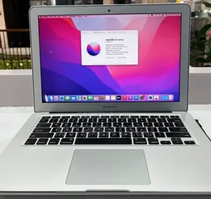 Photo - New Laptop Apple MacBook Air 2017 8GB Intel Core I7 SSD 256GB
