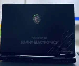 New Laptop MSI Crosshair 15 B12U 16GB Intel Core I7 SSD 1T