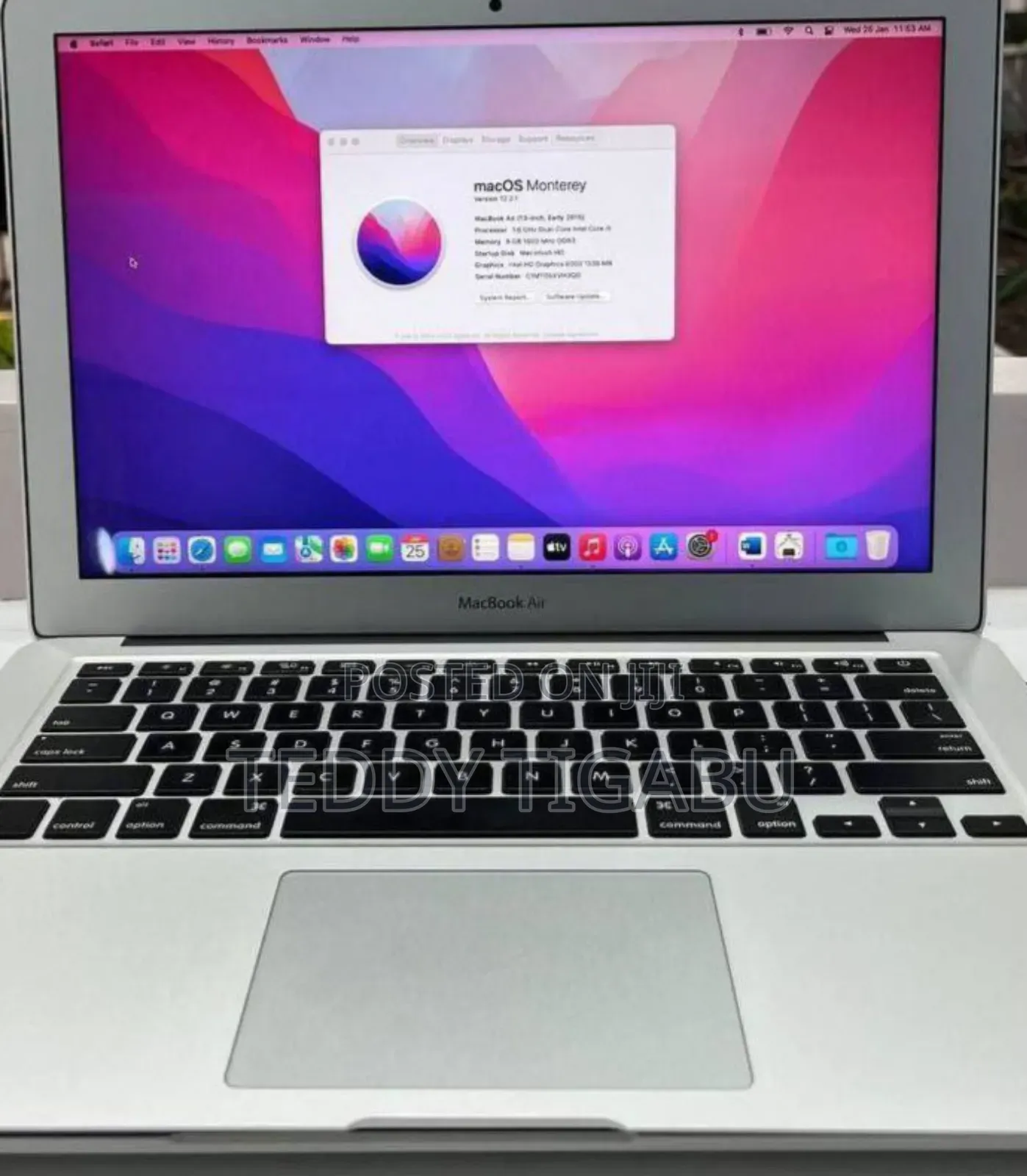 New Laptop Apple MacBook Pro 2017 8GB Intel Core I7 SSD 256GB