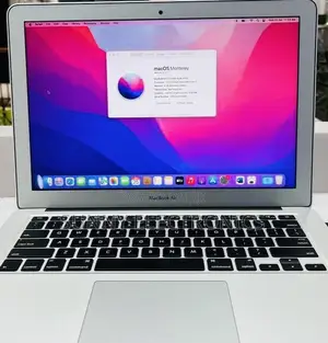 Laptop Apple MacBook Air 2017 8GB Intel Core I7 SSD 256GB