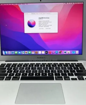 New Laptop Apple MacBook 8GB Intel Core I7 SSD 256GB