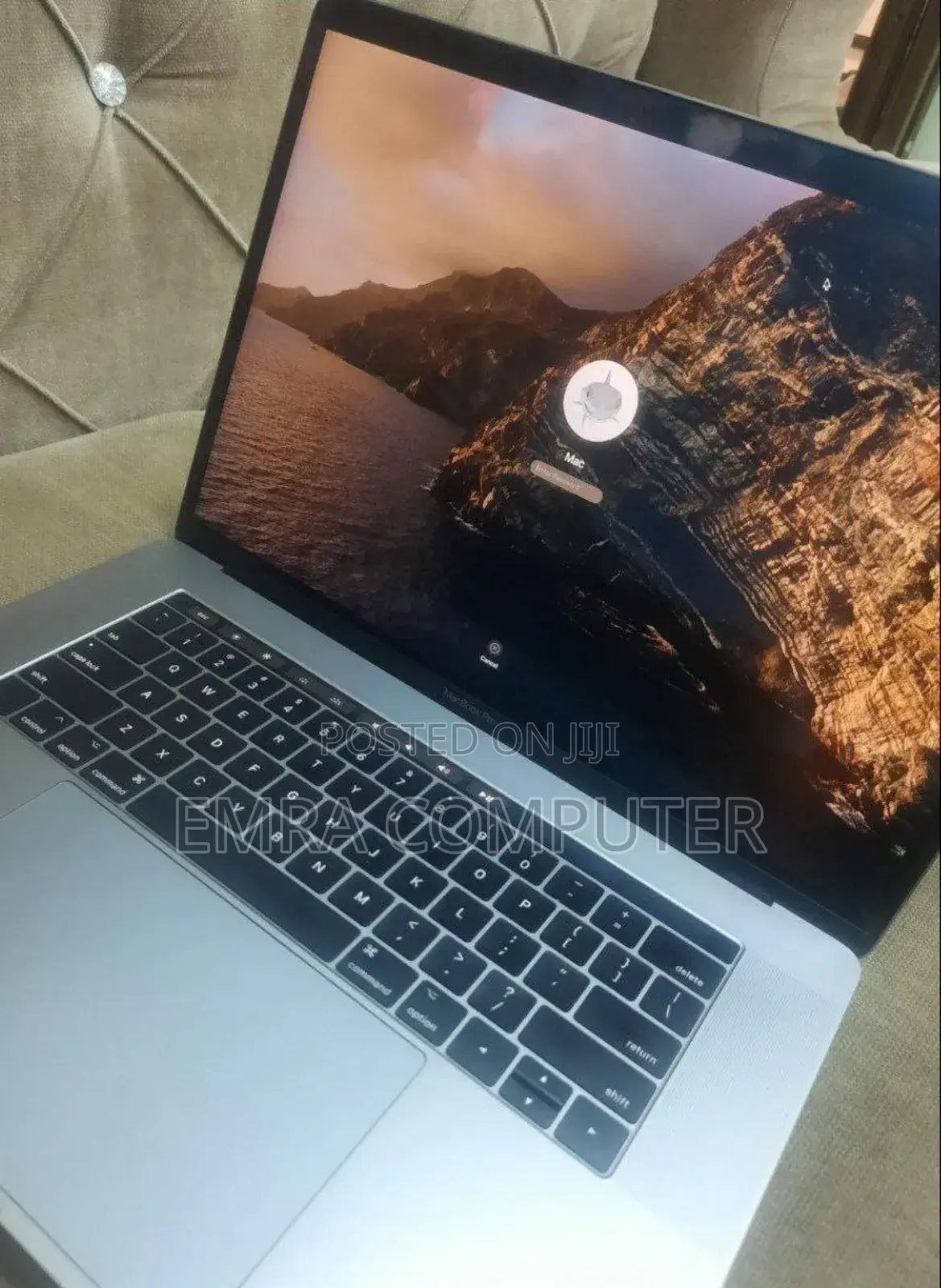 New Laptop Apple MacBook Pro 2017 16GB Intel Core I7 SSD 512GB