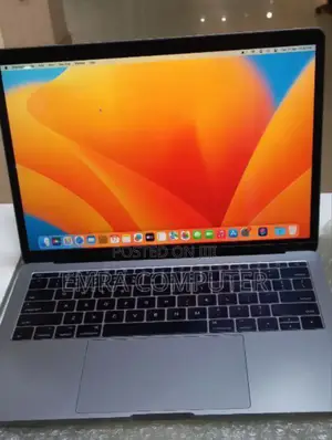 Photo - New Laptop Apple MacBook Pro 2017 16GB Intel Core I5 SSD 512GB