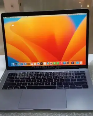 New Laptop Apple MacBook Pro 2017 16GB Intel Core I5 SSD 512GB