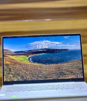 Photo - New Laptop Lenovo ThinkPad Yoga 8GB Intel Core I5 SSD 512GB