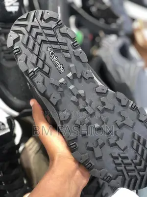 Columbia Outdoor Waterproof Black Omni-Grip