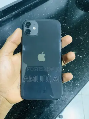 Photo - Apple iPhone 11 128 GB Black