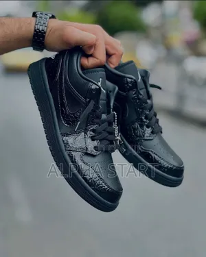 Photo - Nike #Air_jordan 1 Low Se
 Master Quality
#Men 