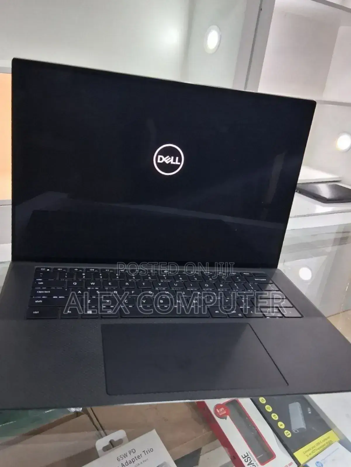 New Laptop Dell Precision 5550 16GB Intel Core I7 SSD 512GB