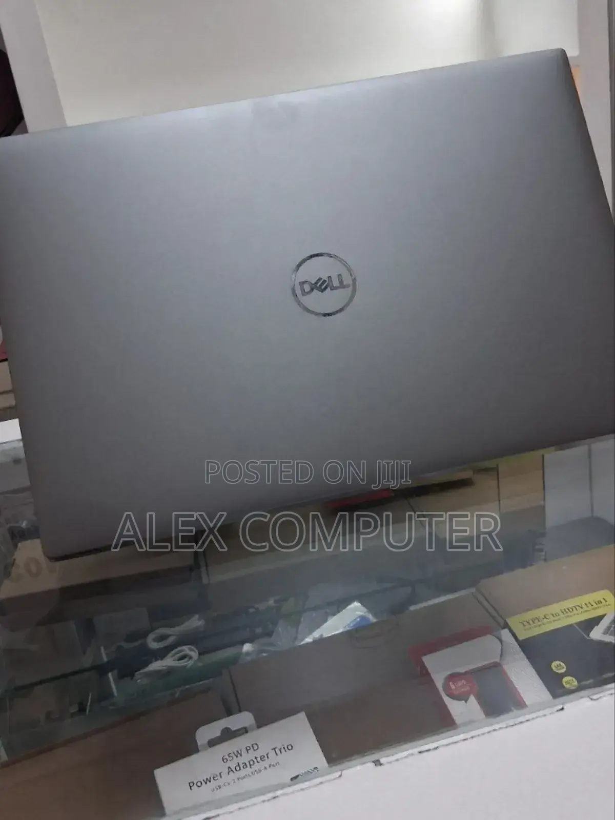 New Laptop Dell Precision 5550 16GB Intel Core I7 SSD 512GB