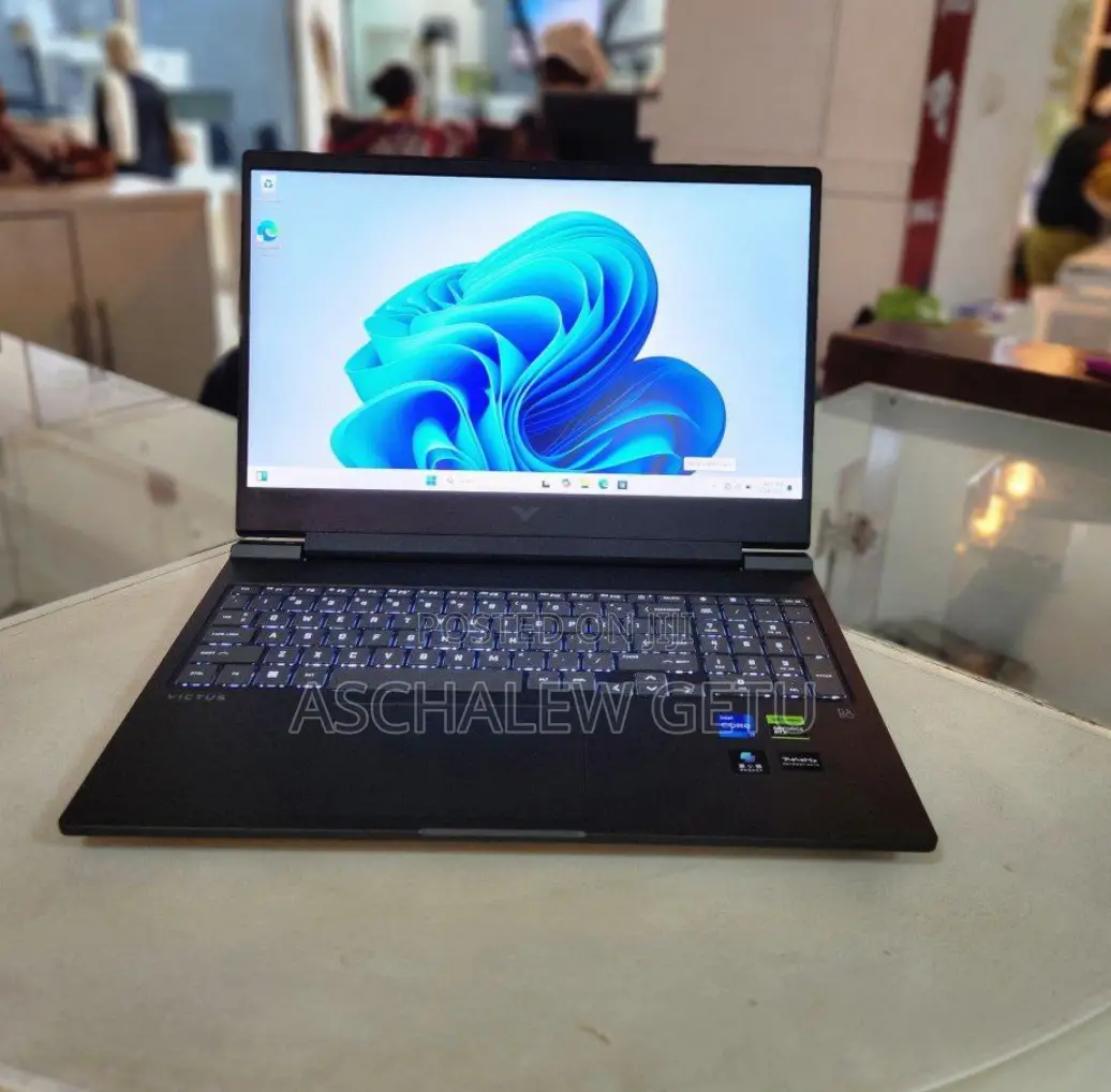 New Laptop HP Victus 16 16GB Intel Core I7 SSD 1T