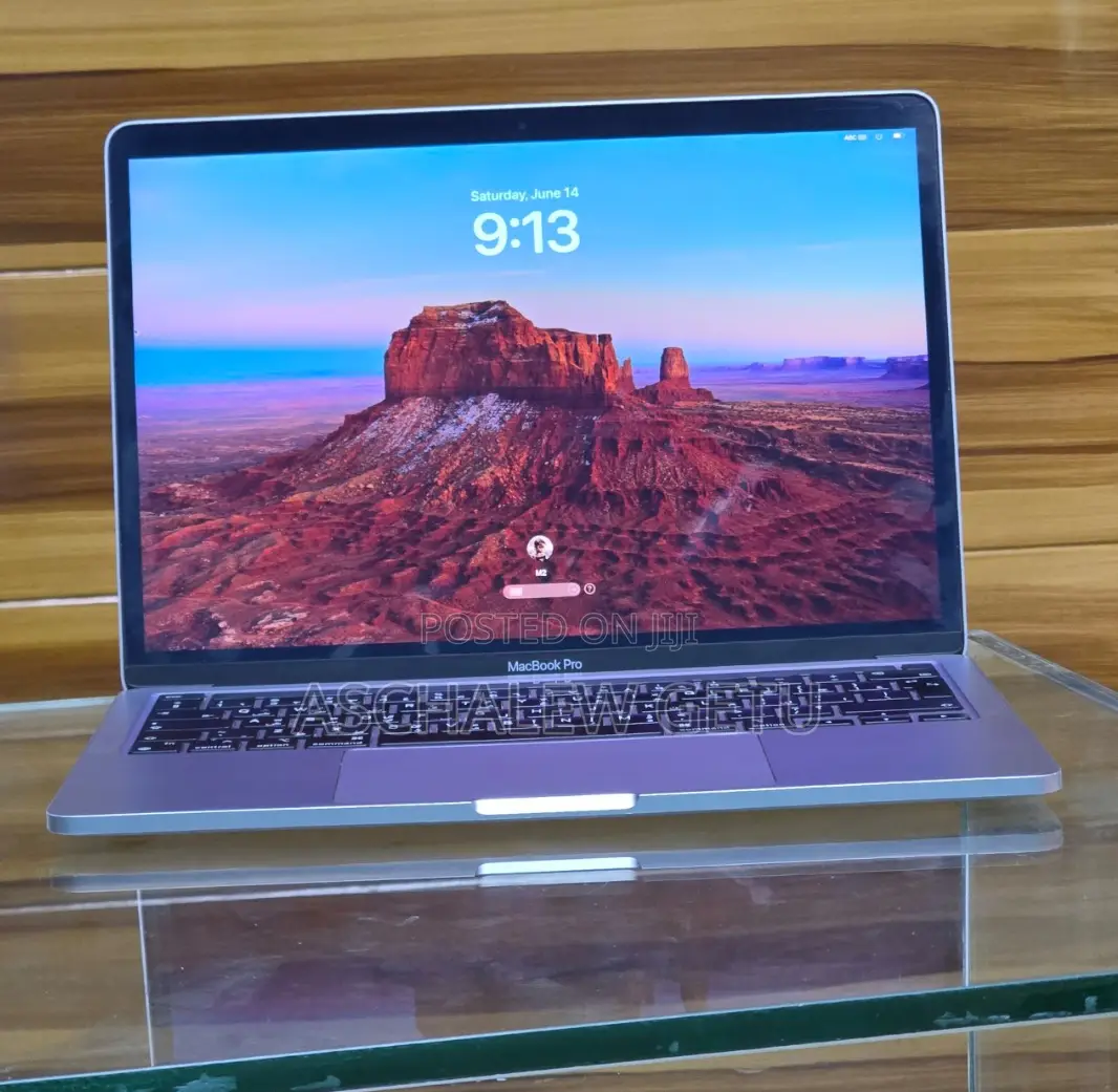 New Laptop Apple MacBook Pro 2022 M2 8GB Intel Core M2 SSD 256GB