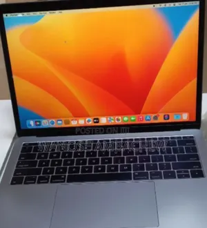Photo - New Laptop Apple MacBook Pro 2017 16GB Intel Core I5 SSD 512GB
