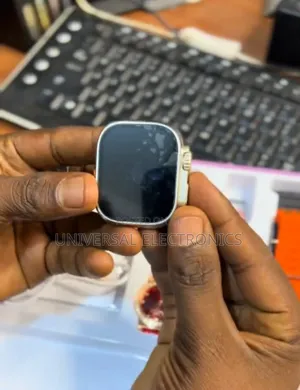 Big Screen Amoled Smartwatch With Bluetooth Call