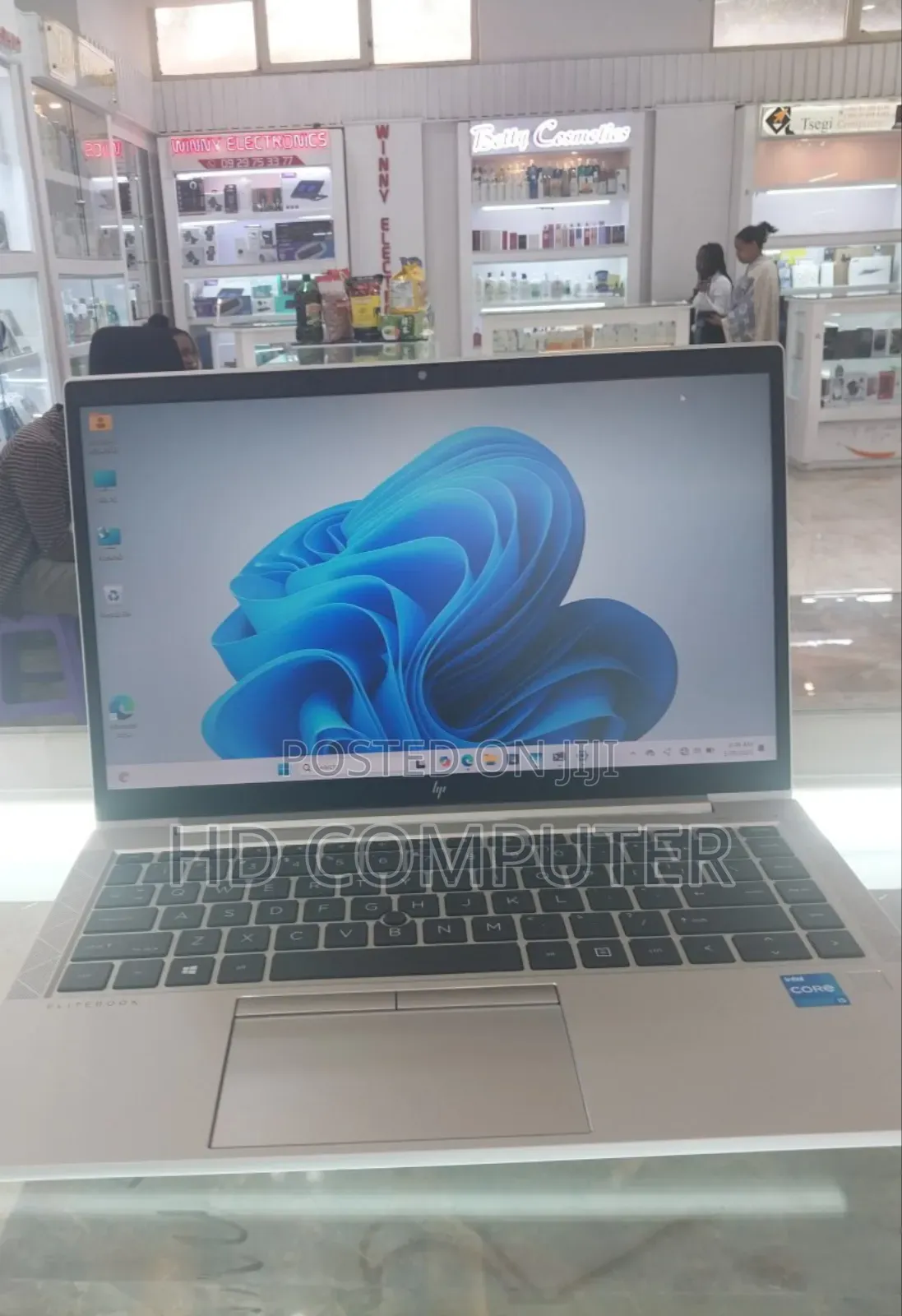 New Laptop HP EliteBook 840 G8 16GB Intel Core I5 SSD 512GB