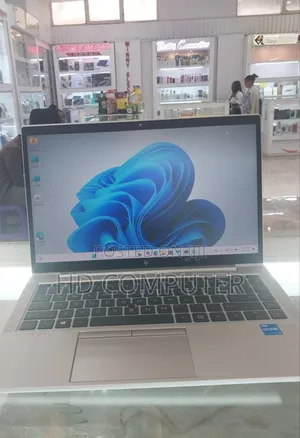 New Laptop HP EliteBook 840 G8 16GB Intel Core I5 SSD 512GB