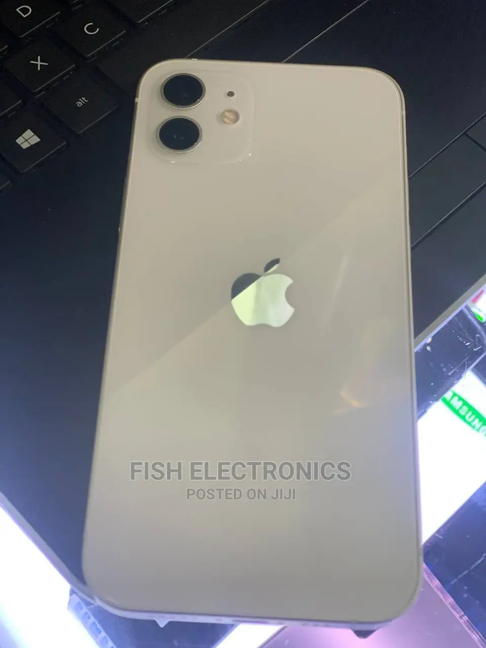 Apple iPhone 12 64 GB White