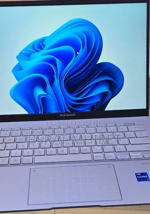 New Laptop Asus ZenBook 13 UX331UN 16GB Intel Core I7 SSD 1T