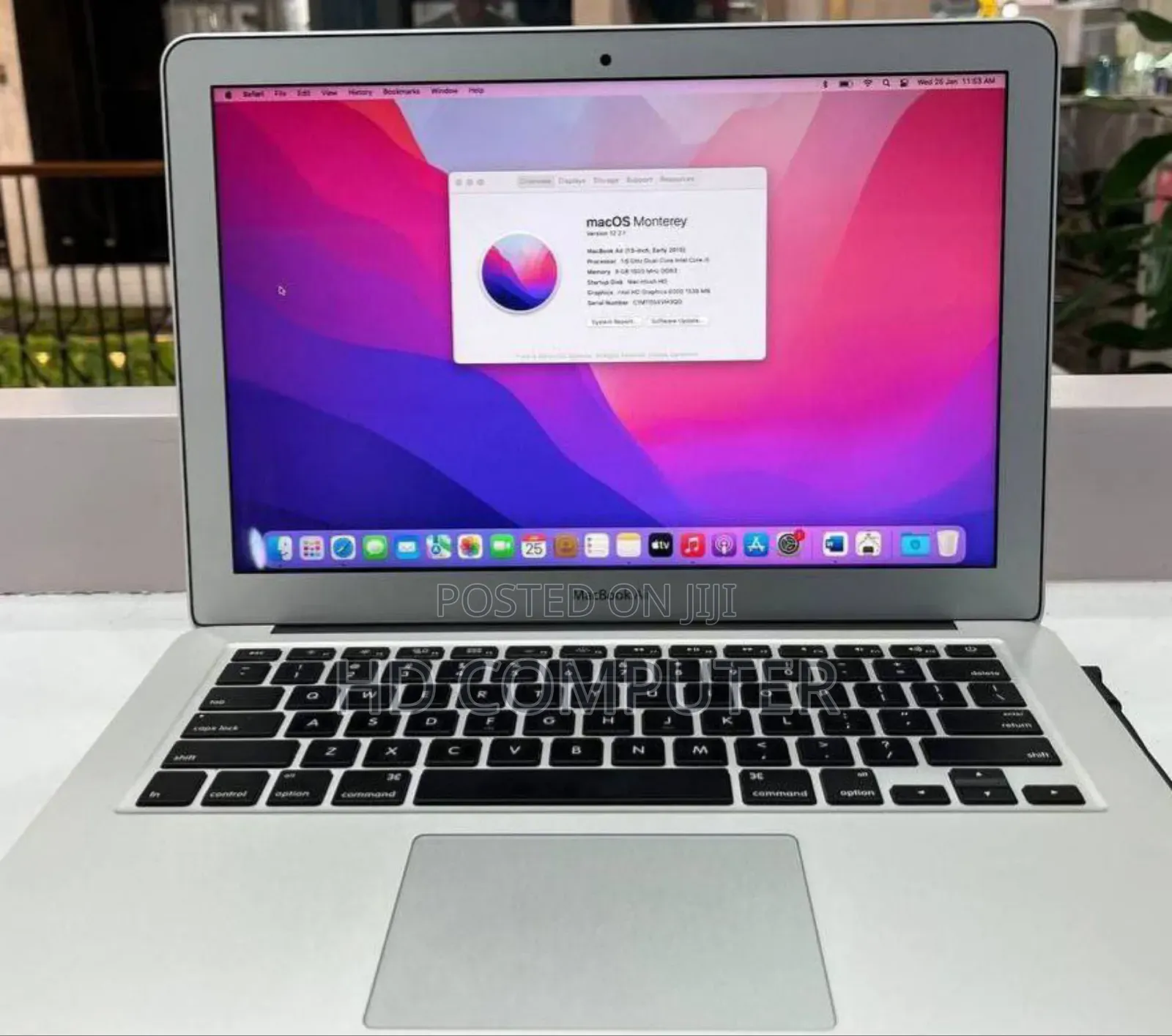New Laptop Apple MacBook Pro 2017 8GB Intel Core I7 SSD 256GB