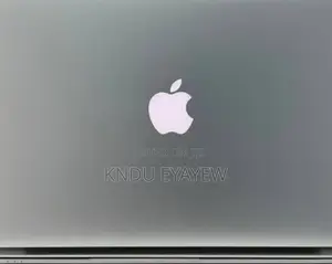 Photo - New Laptop Apple MacBook Pro 2017 8GB Intel Core I7 SSD 256GB