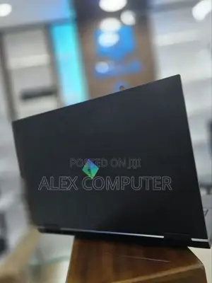 New Laptop HP Omen 17 32GB Intel Core I7 SSD 2T